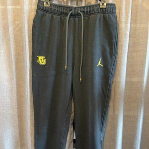 Marquette Basketball Authentic Team Issued Pants Size Large